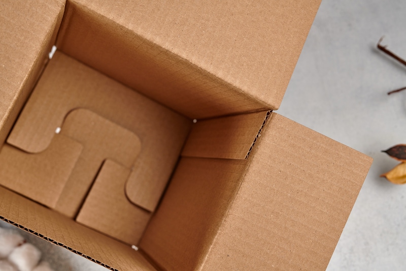 Коробки Яндекс Маркет: купить картонную упаковку для товара в Санкт-Петербурге фото