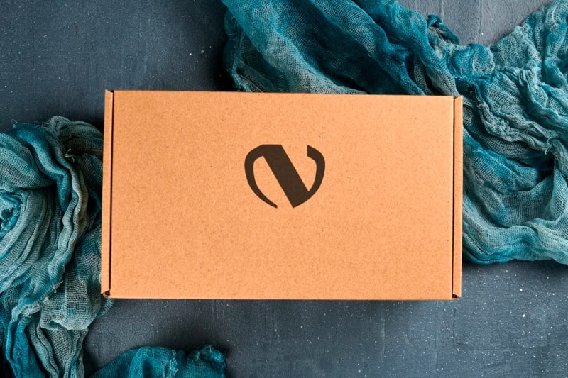 Картонная коробка для лыжных очков