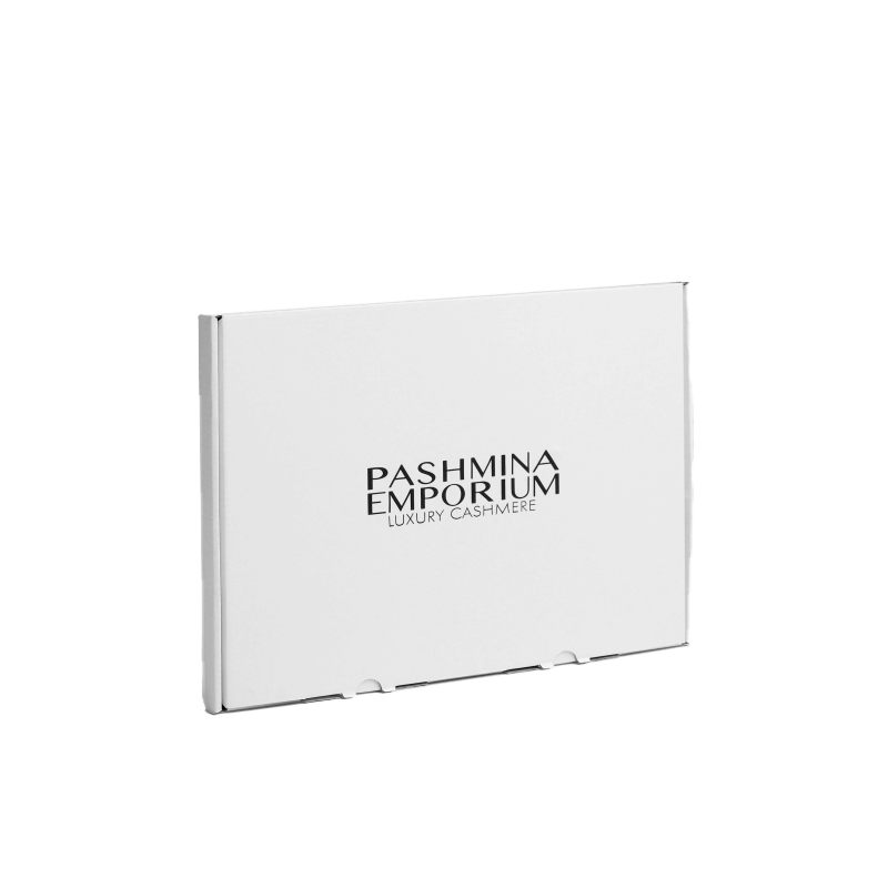 Упаковка для изделия из кашемира